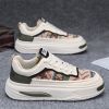Men's casual sneakers Fashion trend casual board shoes